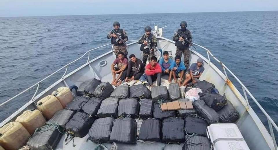 Capturan a narcotraficantes con 800 kilos de droga valorados en $20 millones capturan-a-narcotraficantes-con-800-kilos-de-droga-valorados-en-20-millones